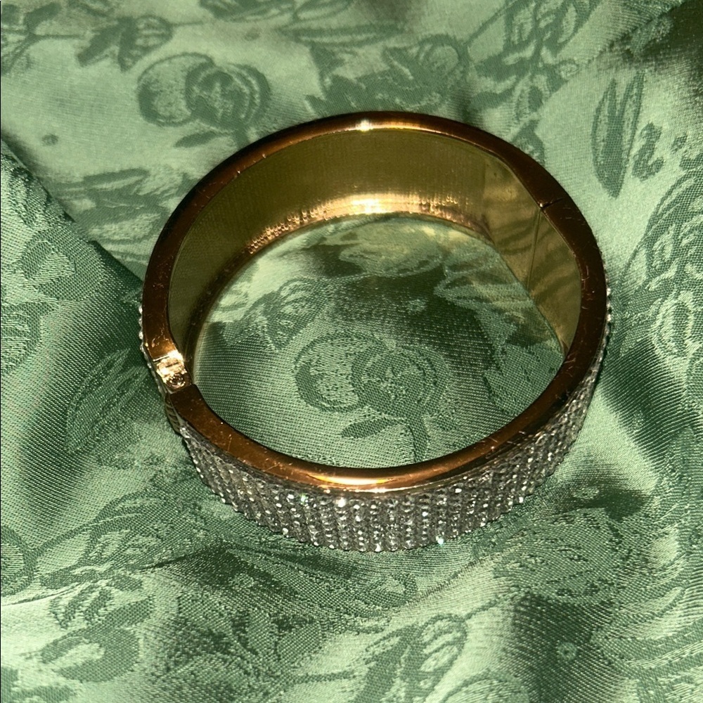 Elegant Gold and Silver tone Rhinestone Glamour Sparkle Bracelet Cuff Bangle - Picture 3 of 3
